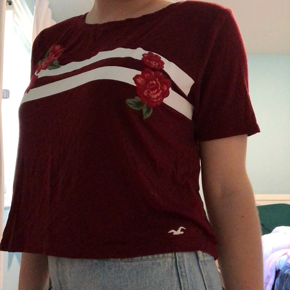 Hollister Burgundy Rose Crop Top - Picture 4 of 5